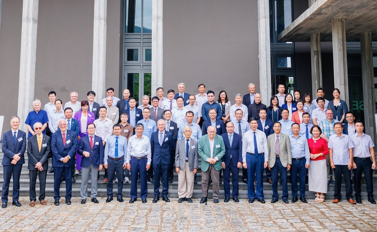 Chuyên gia bàn cách đưa khoa học vào phát triển bền vững